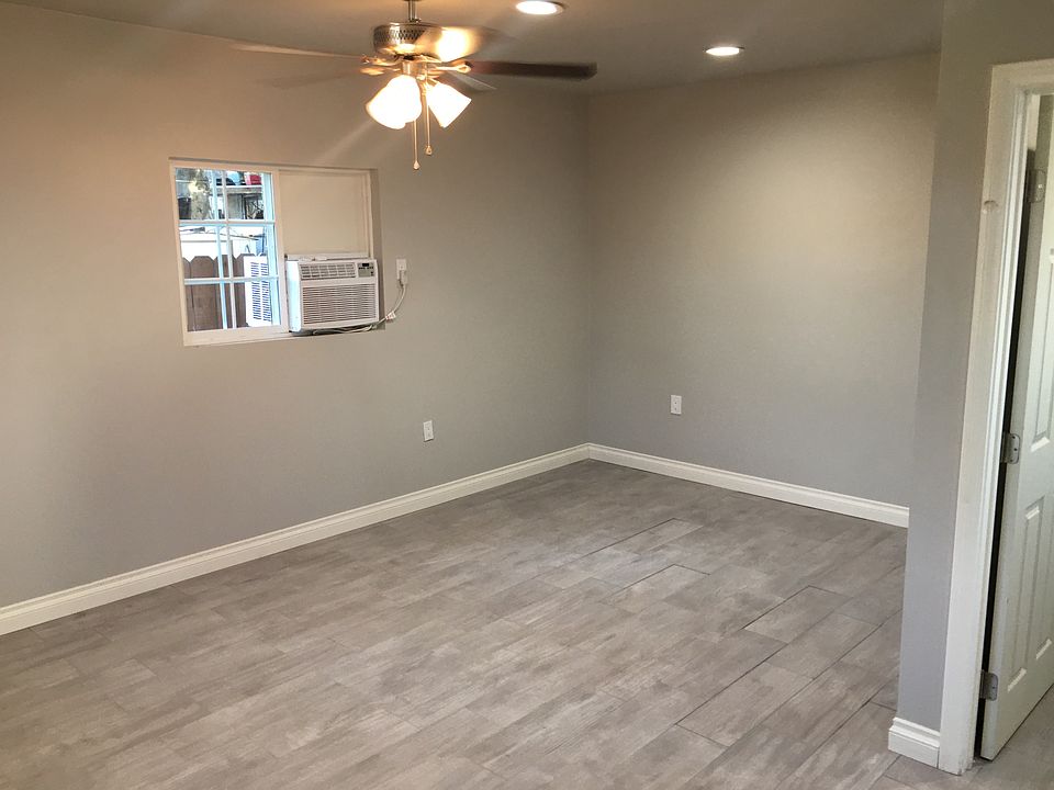 1st image of 1033 W 5th St