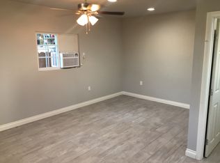 1033 W 5th St, Corona, CA 92882