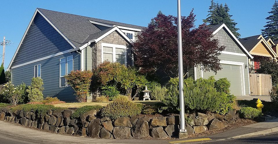NW View Corner Lot