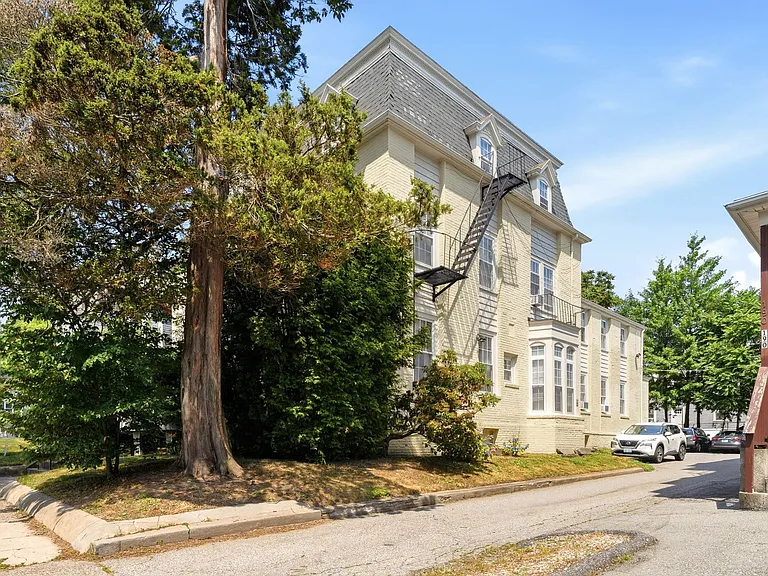 186 Waterman St #7 — Photo 18