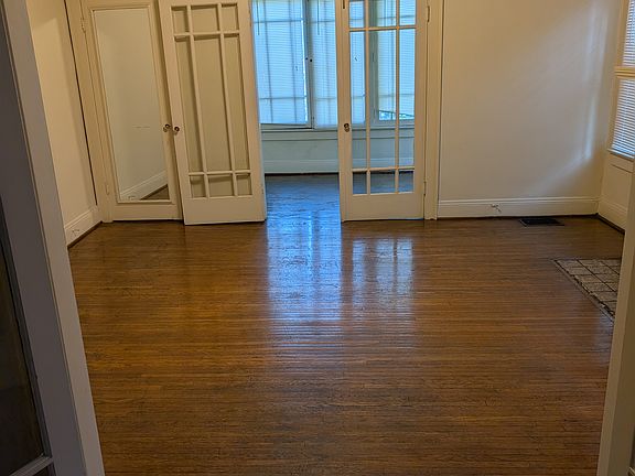 4th image of 1442 Neil Ave