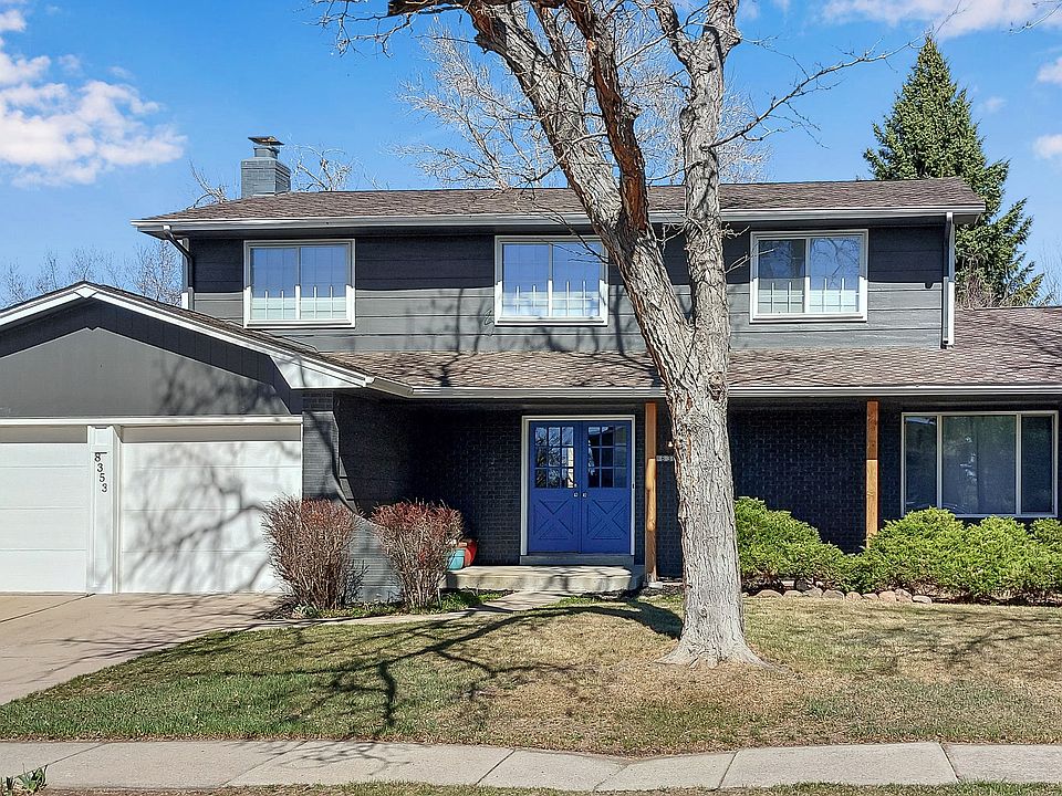 Front view of 8353 Quay Drive