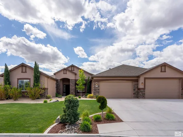 9825 Hayfield Dr, Sparks, NV 89441