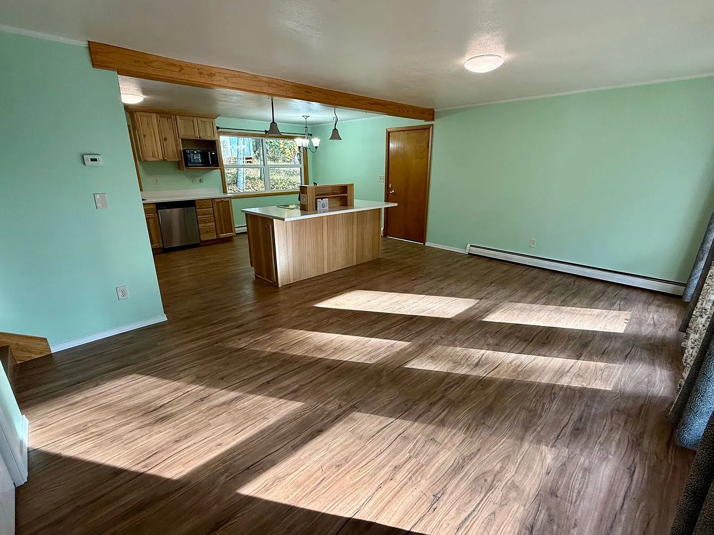 Beautiful 3 bd, 2 bath home for rent in Fairbanks! — Photo 2