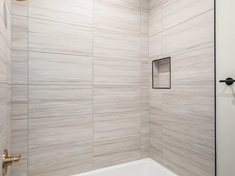 1642 E Monte Vista Rd #2 — Photo 22