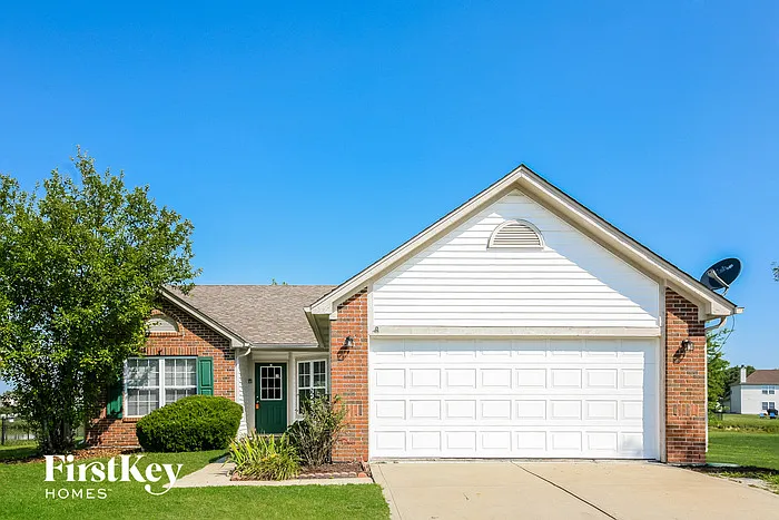 8546 Baypointe Dr photo 1
