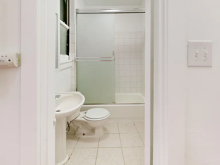 449 O'Farrell Street — Photo 18