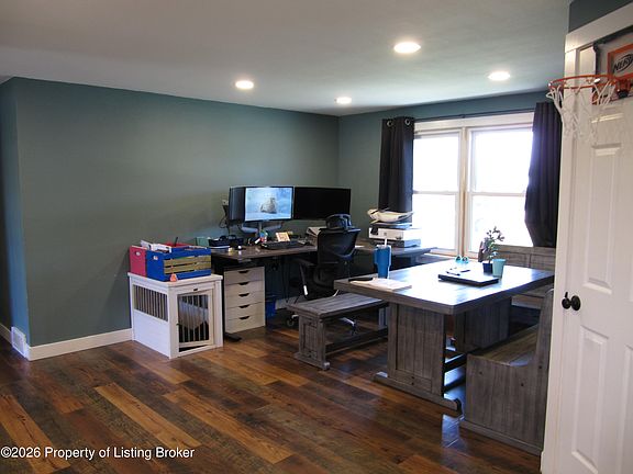 5th image of 575 1st Ave NW