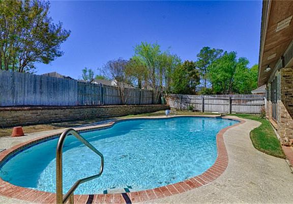 2nd image of 3802 S Shadycreek Dr