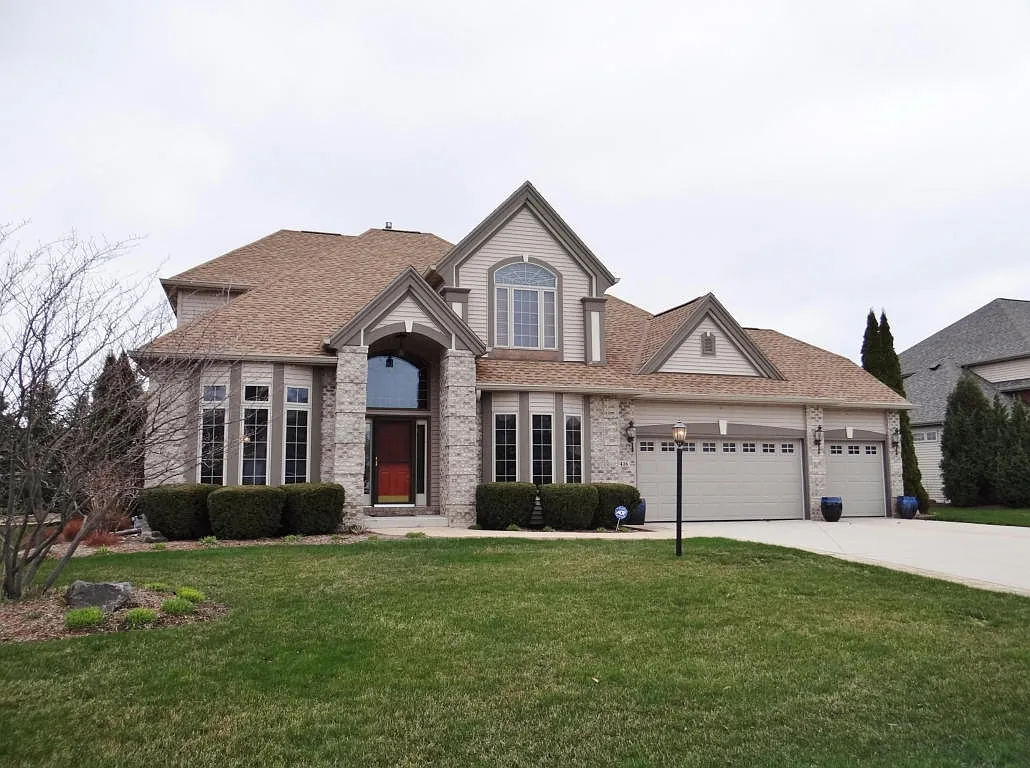 6416 Wembly Ln photo 1