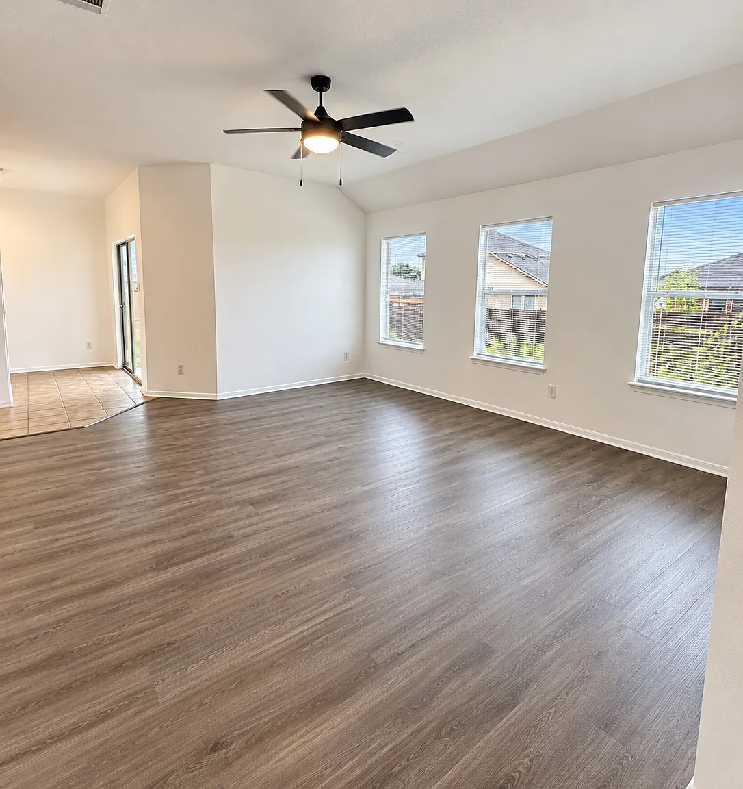 4 bed, 1645 sqft, $1,695 — Photo 4