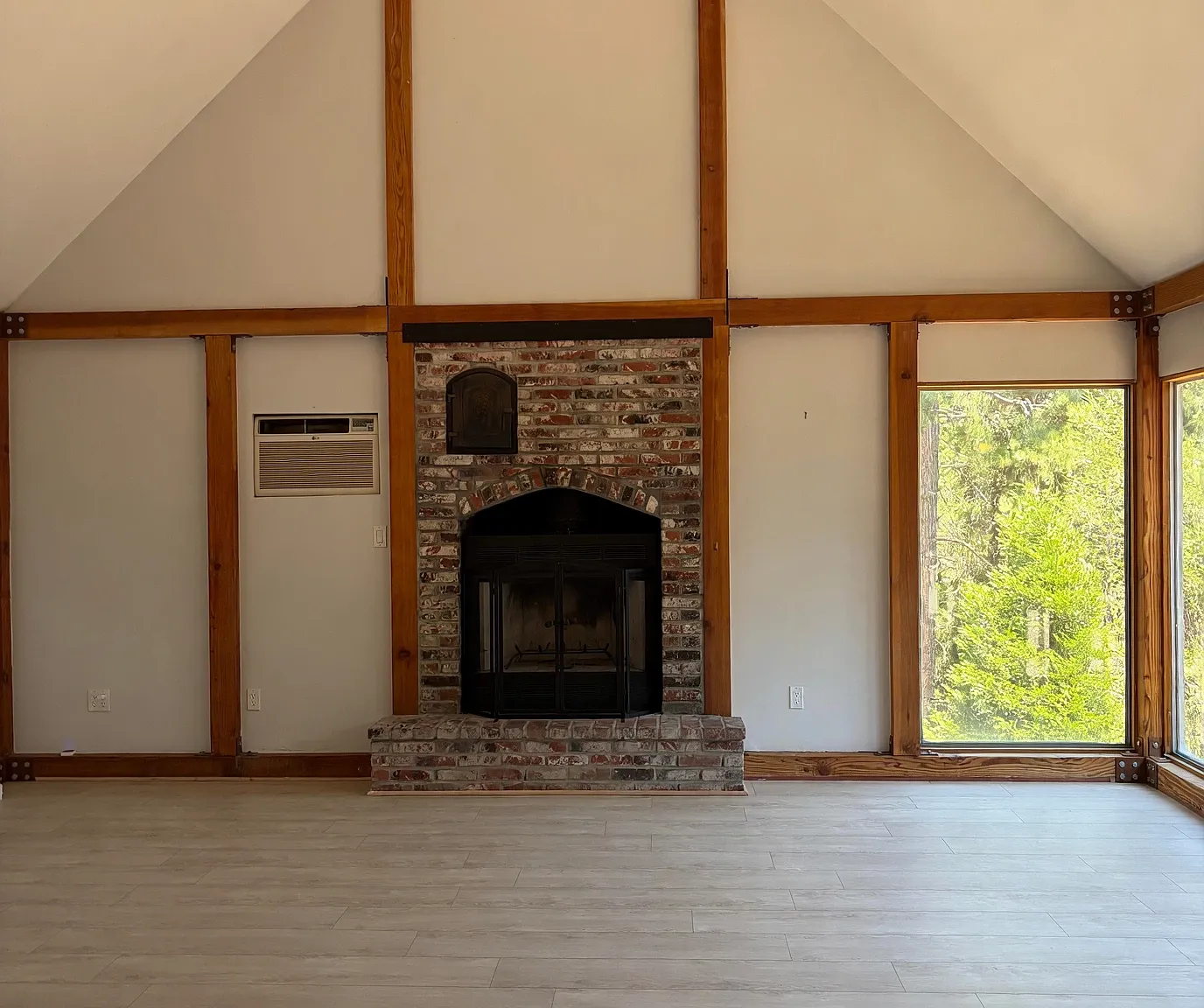 2 bed, 1252 sqft, $3,000 — Photo 2