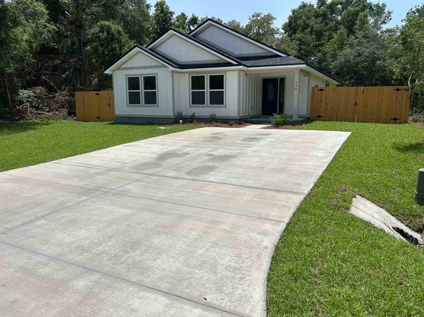 146 Franklin St, Lanark Village, FL 32323