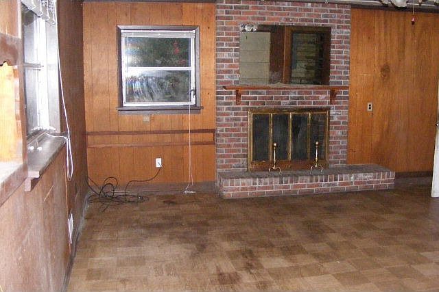 2nd image of 608 E Walcott St