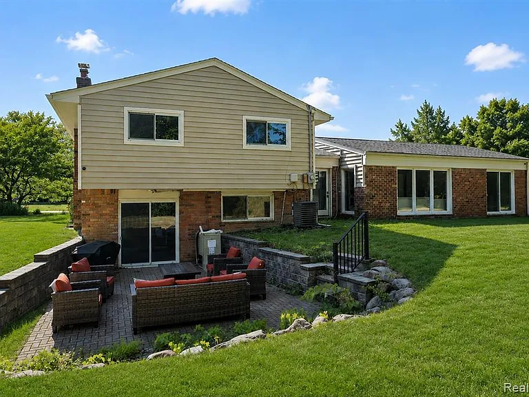 6511 Timber Ridge Dr — Photo 21
