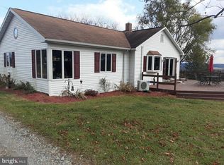 9839 Orchard Rd, Spring Grove, PA 17362