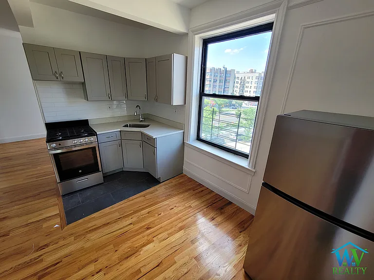 2080-2090 Grand Concourse #47B — Photo 6