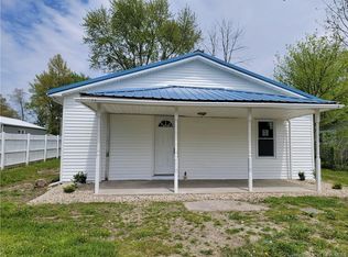 132 Blunt Ave, Austin, IN