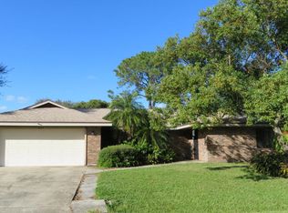 825 Hawser St NE, Palm Bay, FL 32907
