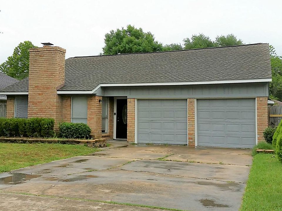 1st image of 4824 Blueberry Hill Dr