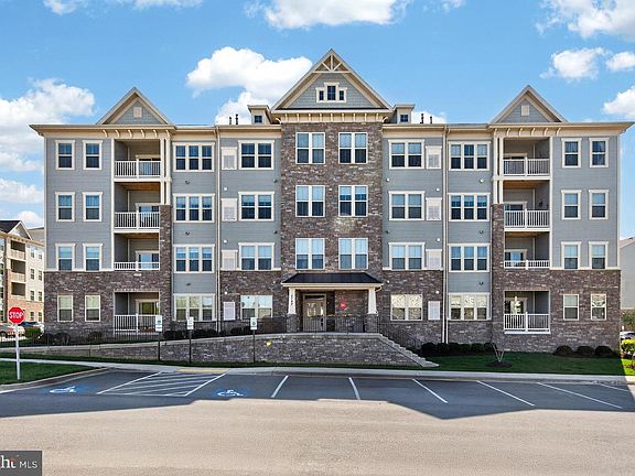 2nd image of 5742 Meadowood St #402