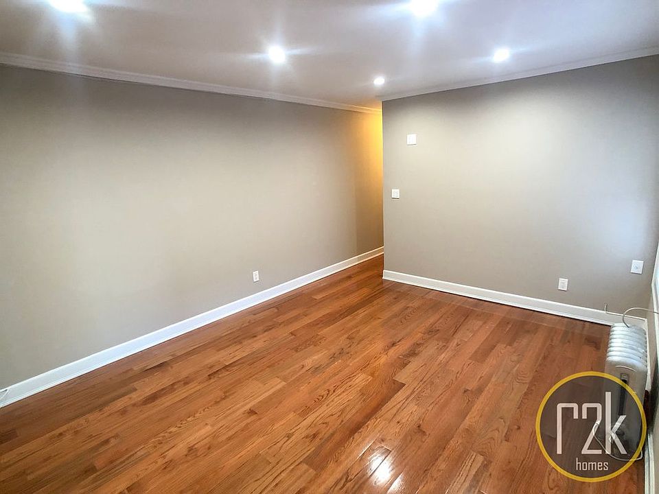 1st image of 3109 21st Ave APT B1