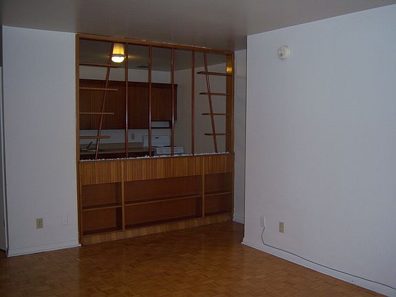 5th image of 490 Talbot Ave #22