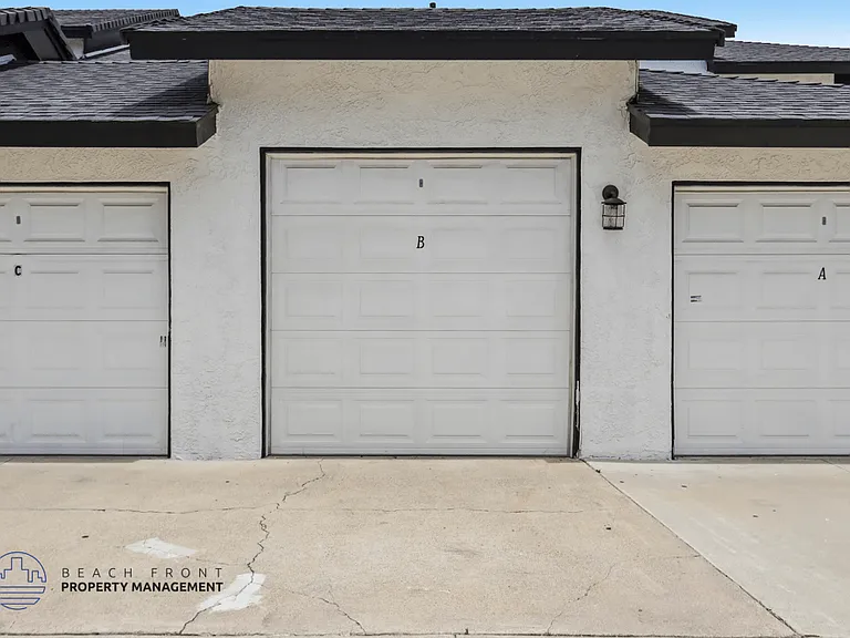 13881-13891 Cedar St. and 13872-13882 Locust St. — Photo 45
