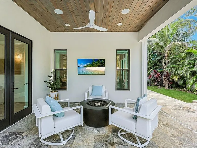760 Park Shore Dr — Photo 27