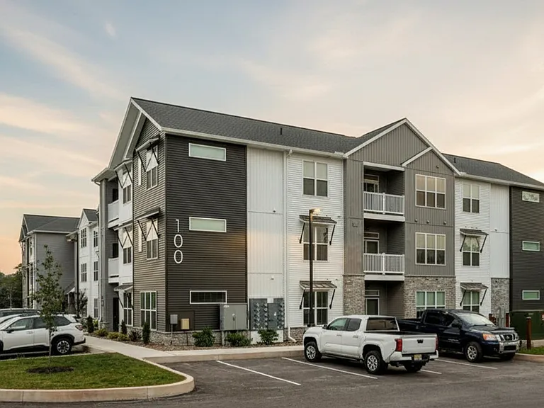 RedMill Crossings — Photo 10