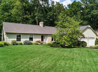 1044 Blind Brook Dr, Columbus, OH 43235