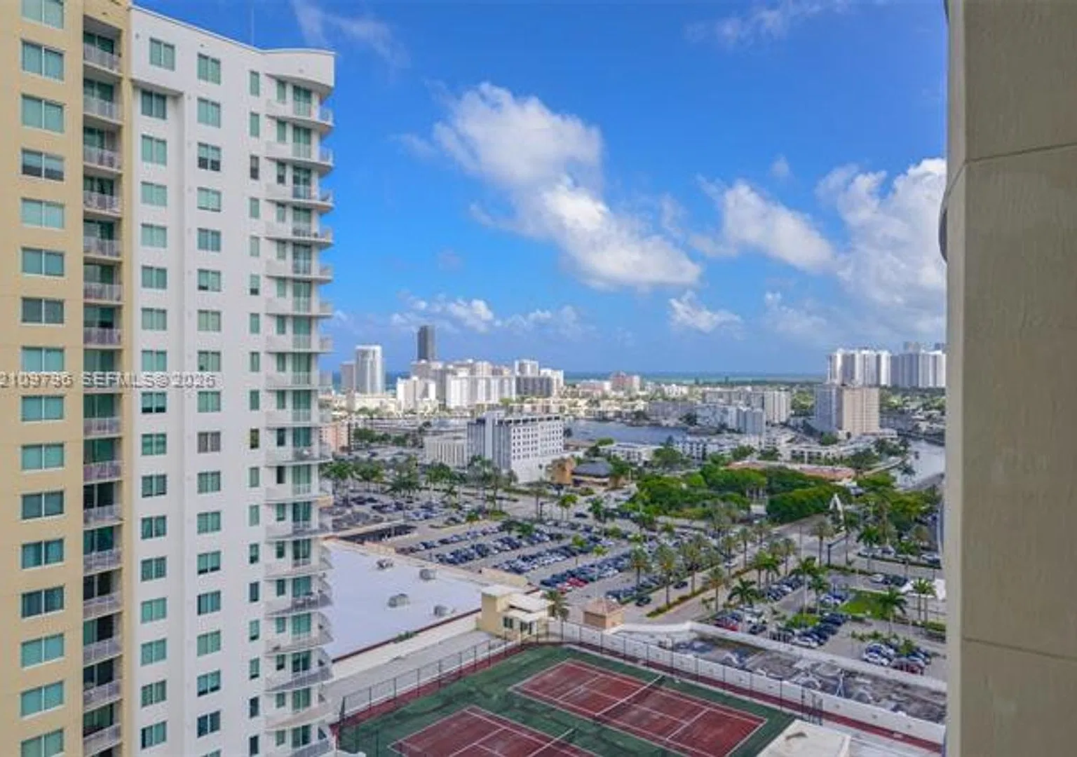1745 E Hallandale Beach Blvd cu-1903W, Hallandale Beach, FL 33009 — Photo 3