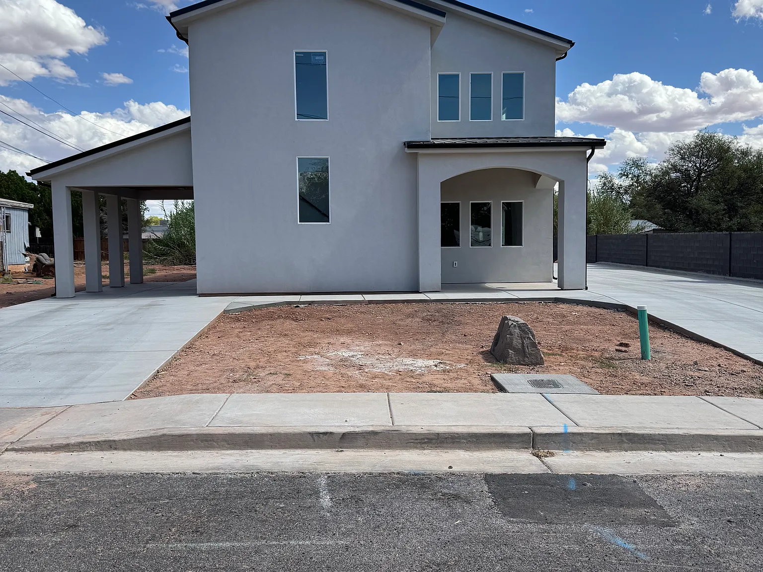6 bed, 2758 sqft, $3,800 — Photo 1