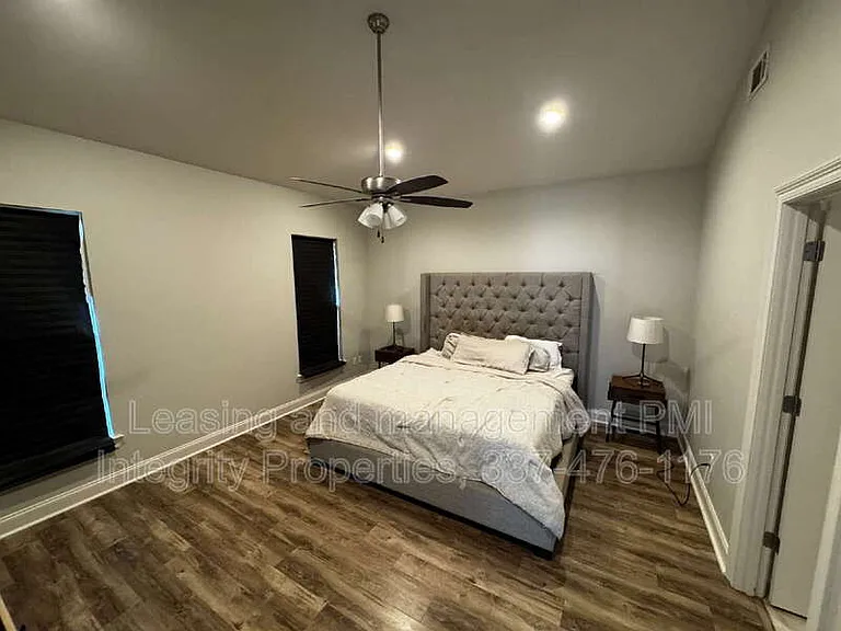 200 Tennyson Dr — Photo 17