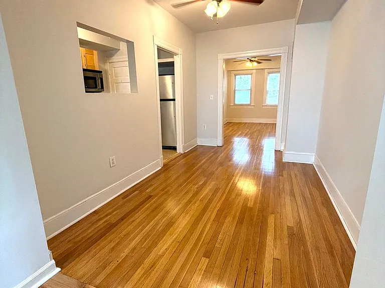 1165 Abbey Pl NE — Photo 5