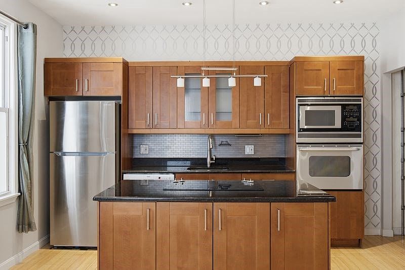 1st image of 105 Sheridan St Unit 105