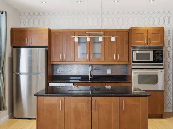 105 Sheridan St Unit 105, Jamaica Plain, MA 02130