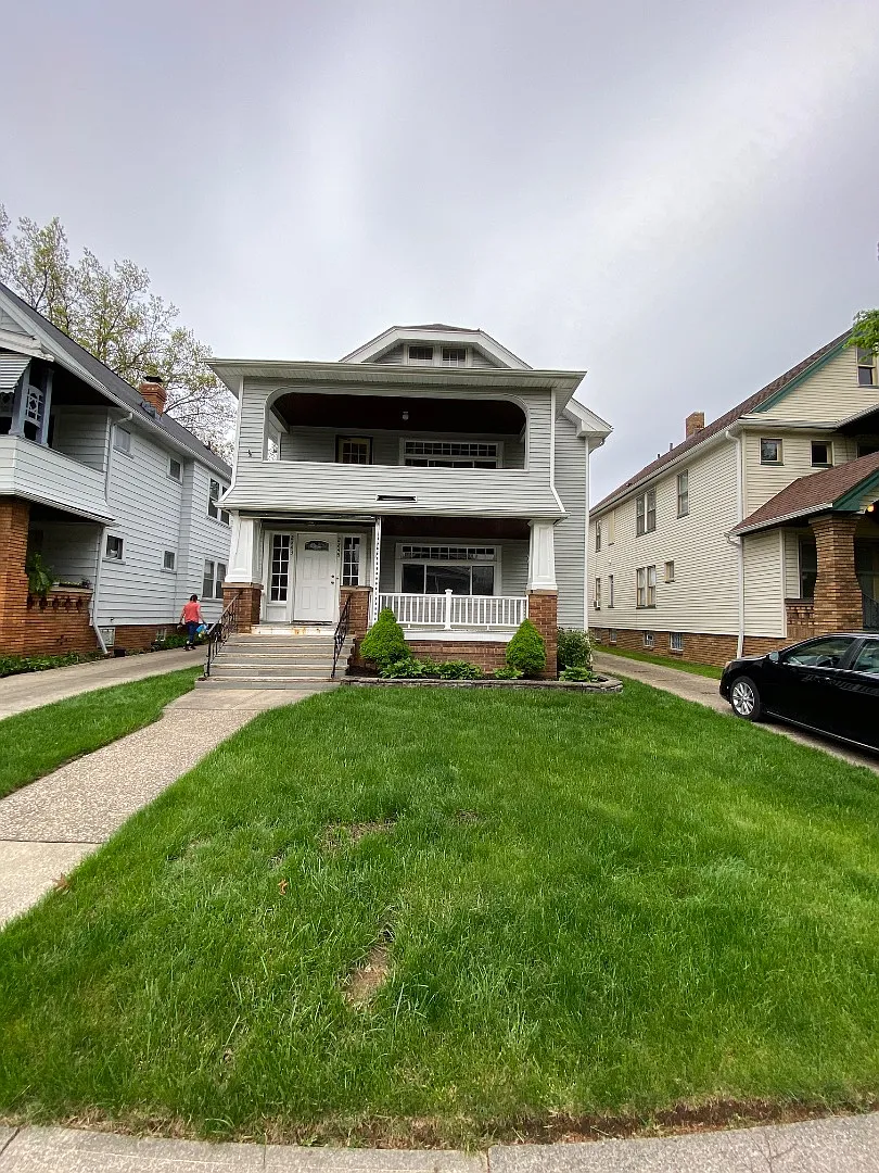 2243 Northland Avenue - Upstairs — Photo 4