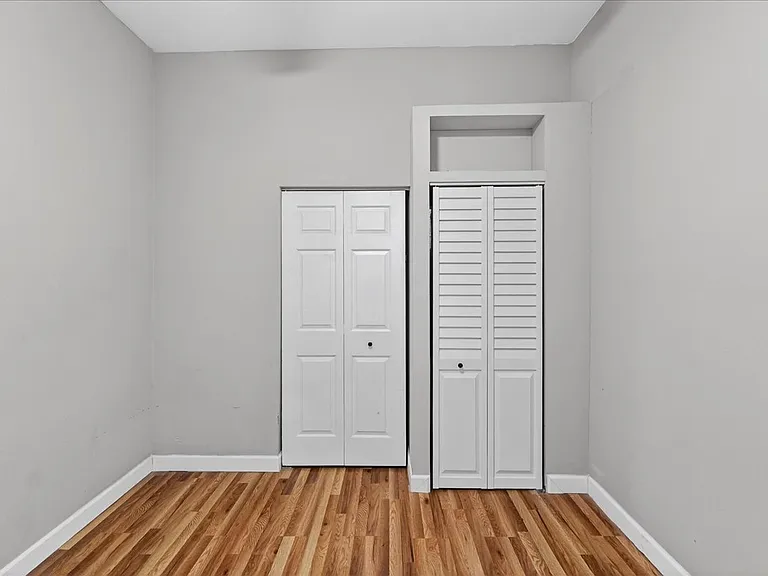 Unit Photo