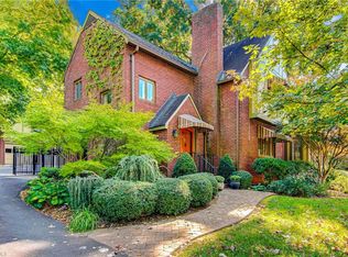 245 N Hawthorne Rd, Winston Salem, NC 27104