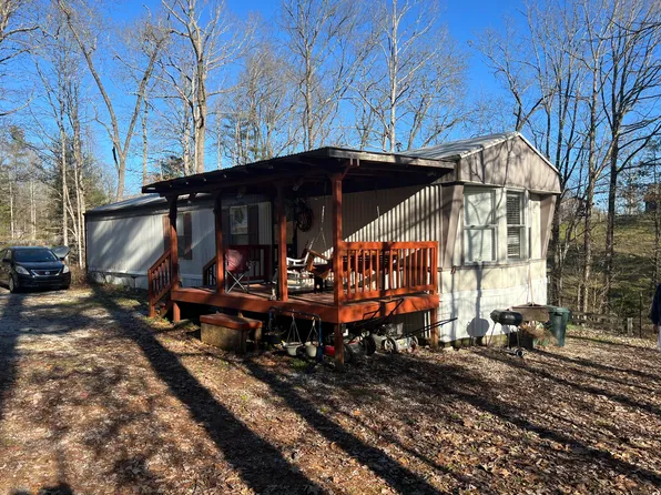 7429 State Highway 15 N, Pine Ridge, KY 41360