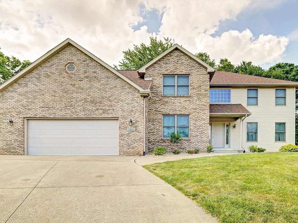 1st image of 3111 E Saint James Ct
