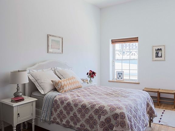 5th image of 81 Washington St APT 5A