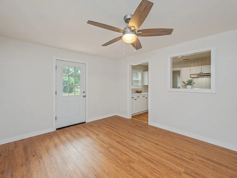 812 E Edney Ave — Photo 20