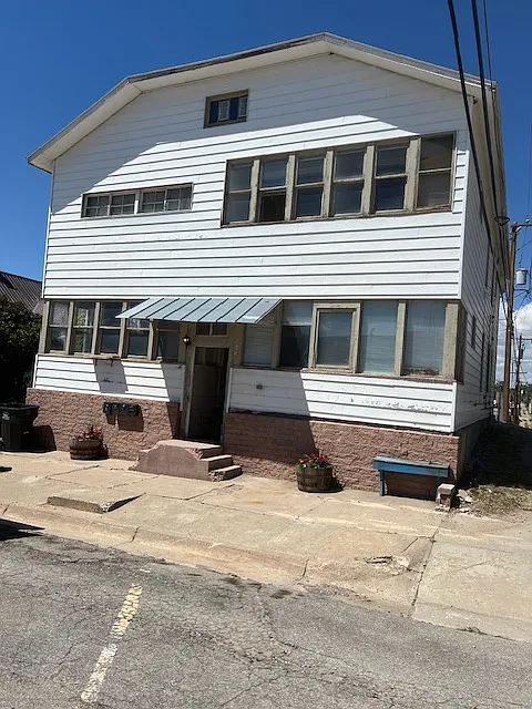 Building Photo - 516 4th St #1