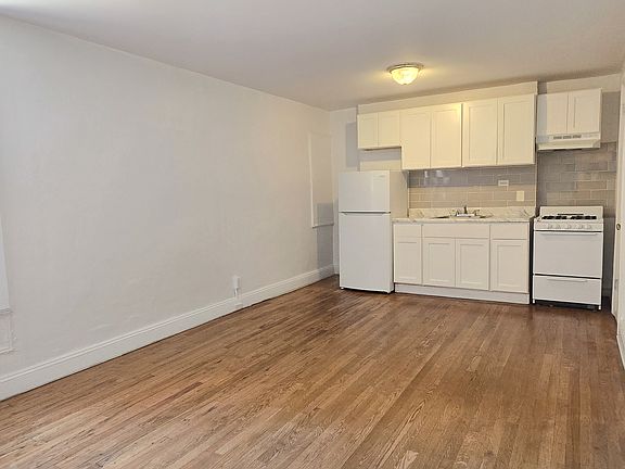 2nd image of 731 Gerard Ave APT 4F