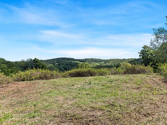 12th image of 1818 Preacher Holt Rd
