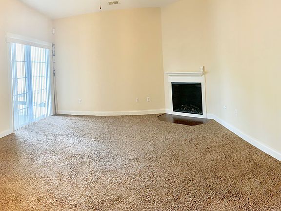 2nd image of 402 Treyson Ln #402