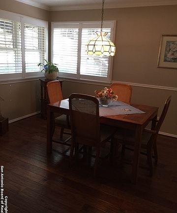 3rd image of 11314 Woodridge Frst