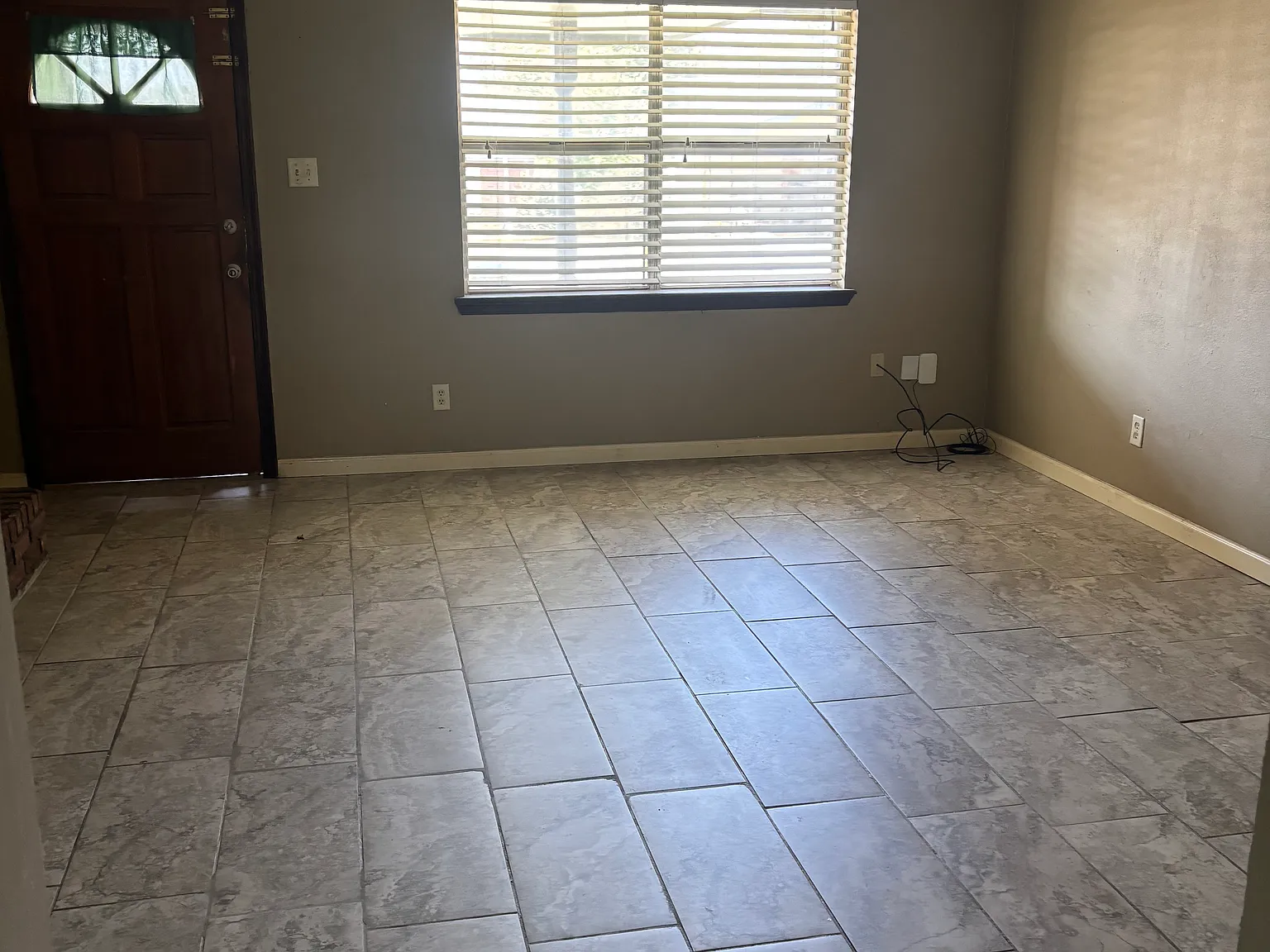 3 bed, 1.5 bath, 1016 sqft, $1,250 — Photo 4